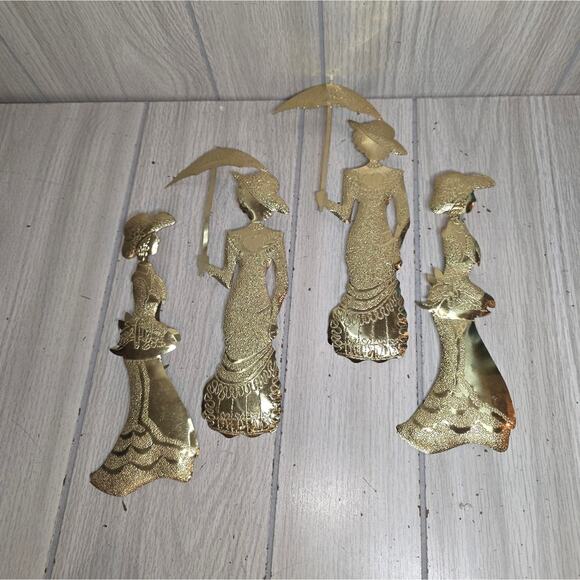 Vtg Stamped Metal Victorian Woman W/Umbrellas Set Of 4 Wall Art Decor Home Int - Picture 1 of 3